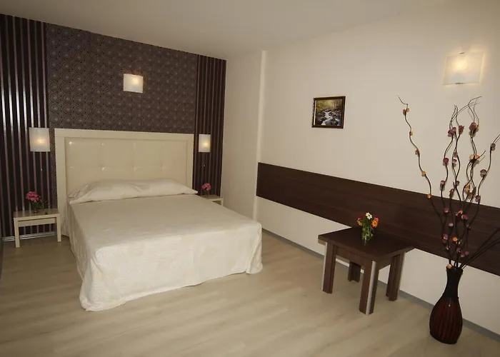 Relax Complex & 3* Slantchev Briag