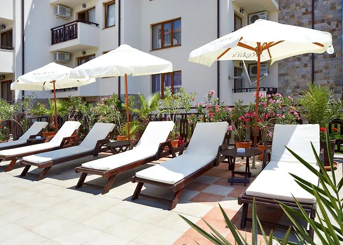 Relax Complex & Slantchev Briag