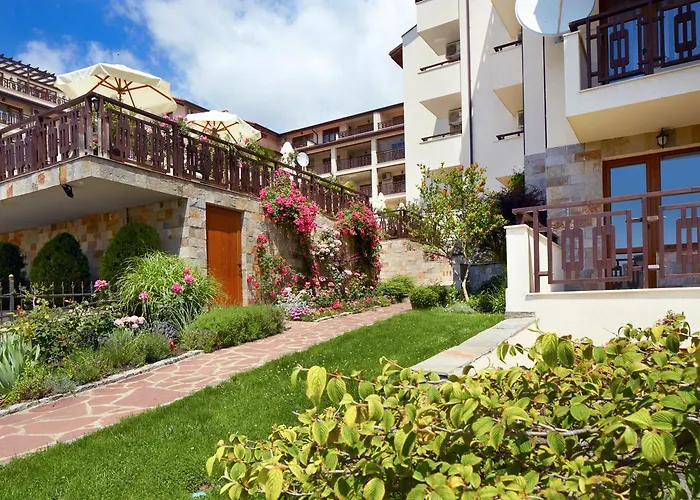 Relax Complex & 3* Slantchev Briag