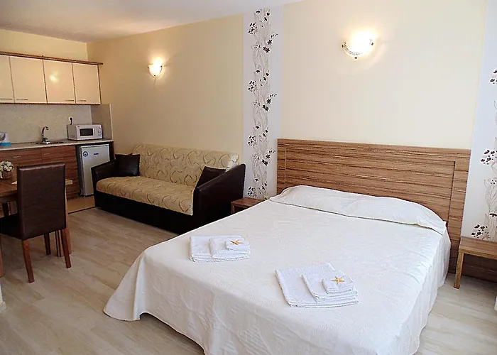 Hotel Relax Complex &