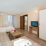 فندق Relax Complex & ساني بيتش
