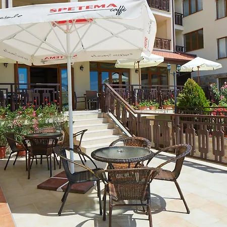 Отель Relax Complex &