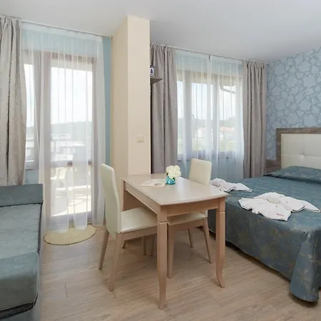 فندق Relax Complex & 3*