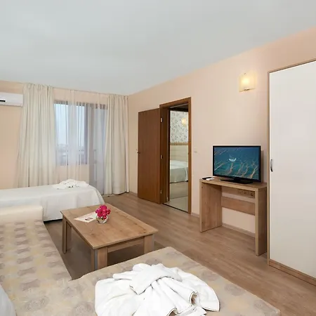 فندق Relax Complex & ساني بيتش