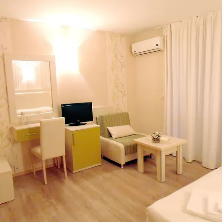 Relax Complex & فندق ساني بيتش