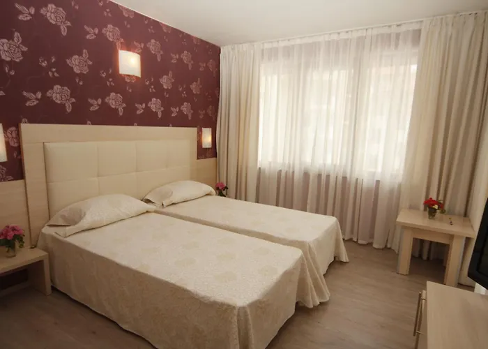 Hotel Relax Complex &