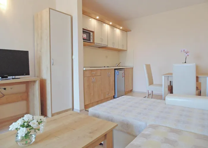 ホテル Relax Complex & 3*